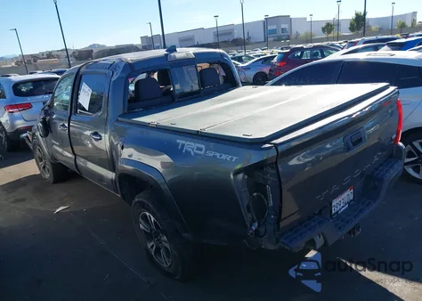 2017 Toyota Tacoma Trd Sport z USA, uszkodzony, nr VIN 3TMAZ5CN8HM032041